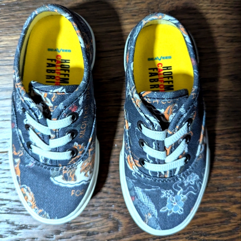 Little kids Seevees slip-on canvas shoes
